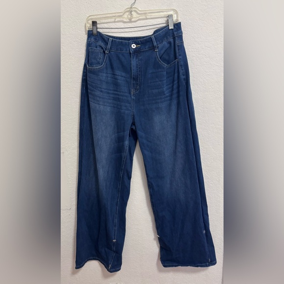 Halara high waisted adjustable hem wide leg jeans - Picture 2 of 10